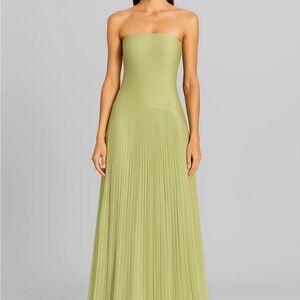 Chic Strapless Olive Dress